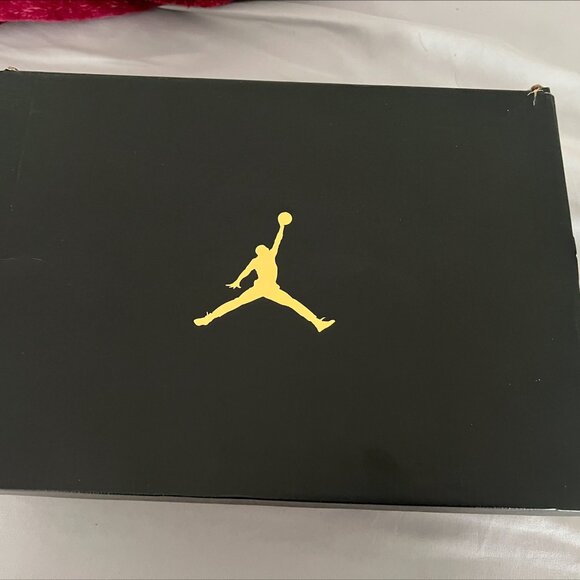 Air Jordan 1 Mid - Picture 3 of 4